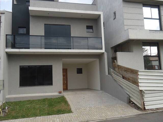 #100.323 - Casa para Venda em Curitiba - PR - 2